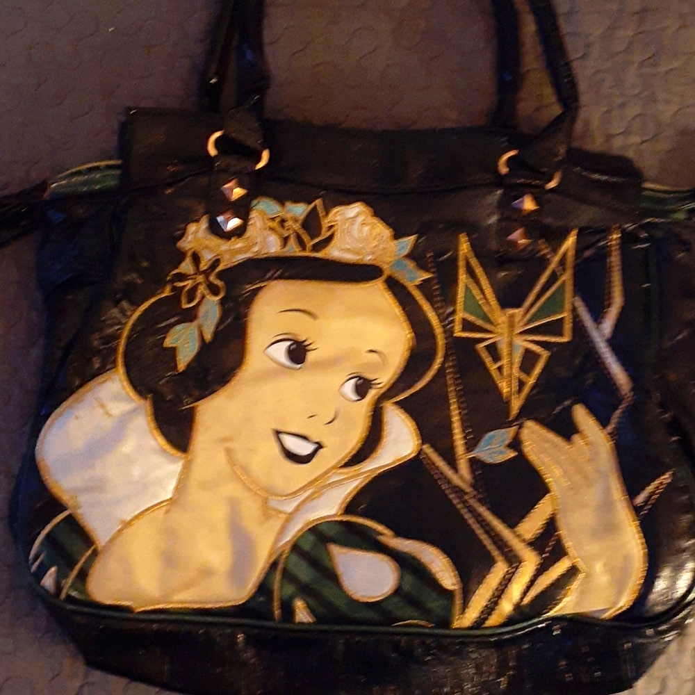 Snow White Authentic Disney Loungefly Bag